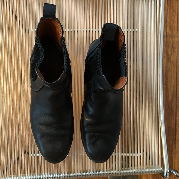 MARC BY MARC JACOBS CHELSEA BOOT - Picture 2 of 4